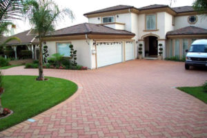 Paving_stone_driveway